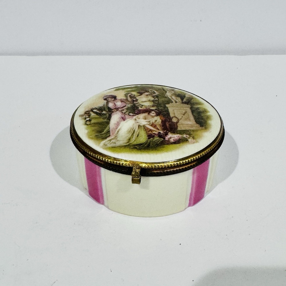 Vintage Hand Painted Porcelain Mirrored‎ Powder Trinket Box Vanity Decor